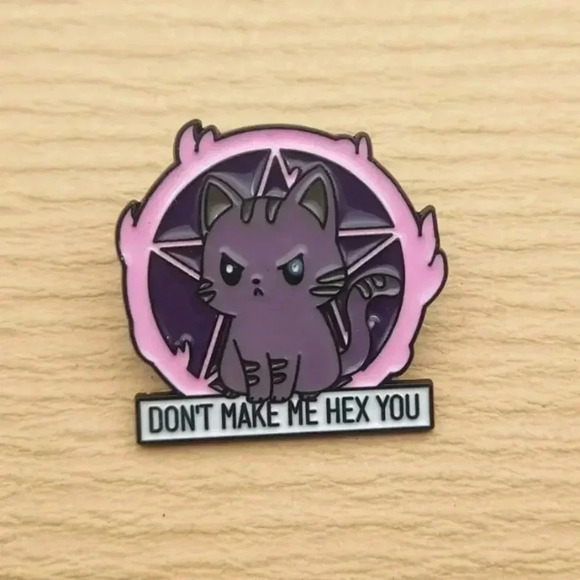 Unisex purple cat don’t make me hex you enamel pin casual Halloween festive - Picture 1 of 4